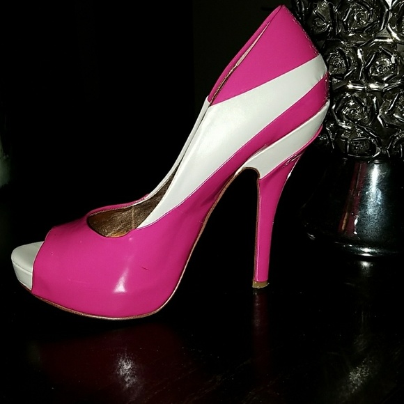 Shoes - Picture 2 of 2